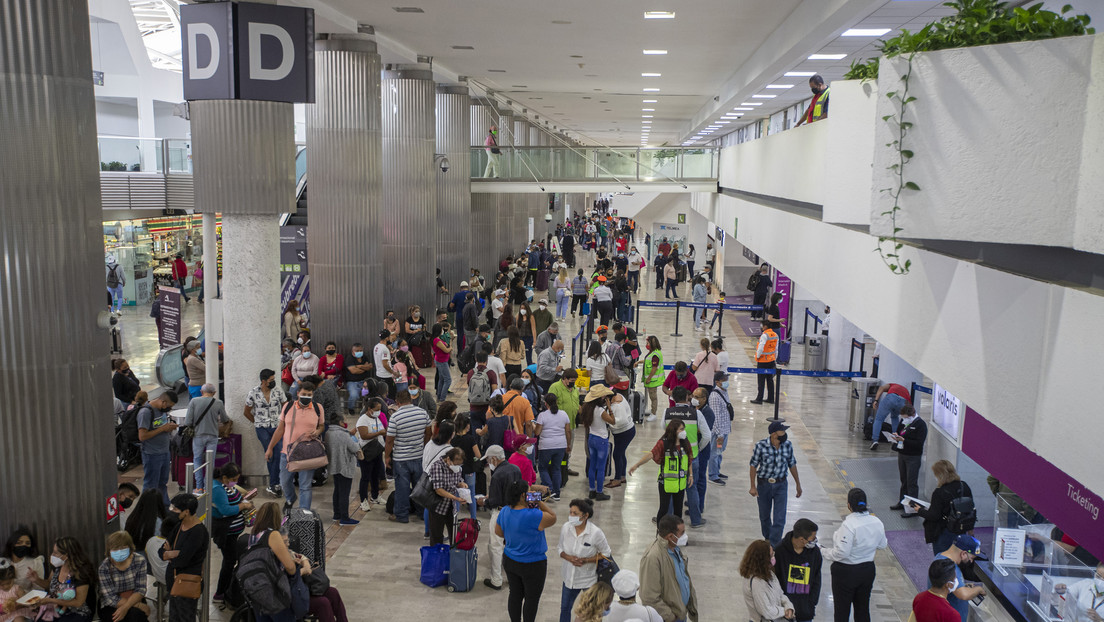 Balacera en aeropuerto de ciudad de México deja un muerto y varios