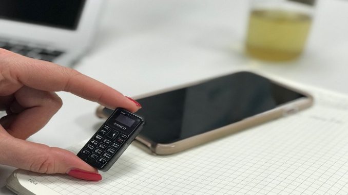 El celular más pequeño del mundo