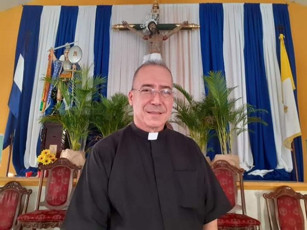 Padre Edwing Román deja parroquia San Miguel Arcángel de Masaya